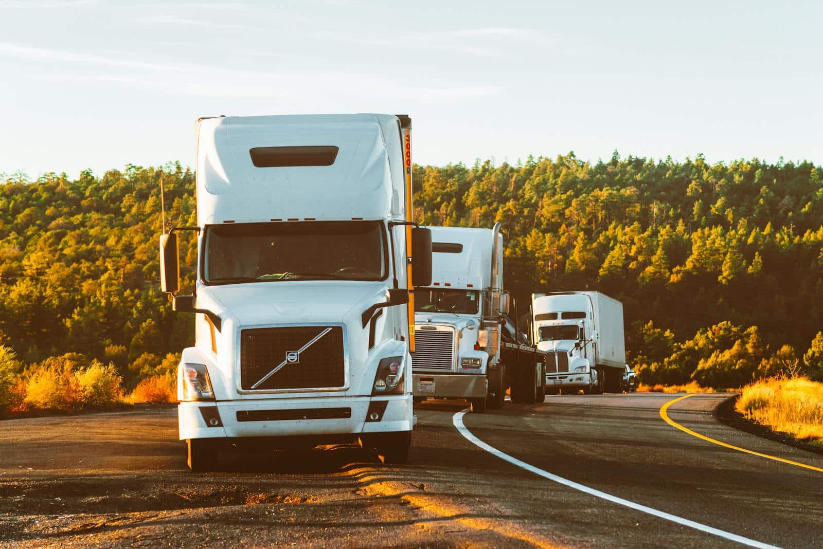 Beating the Heat: How Mobile Road Repair Keeps Trucks Running Safely All Summer